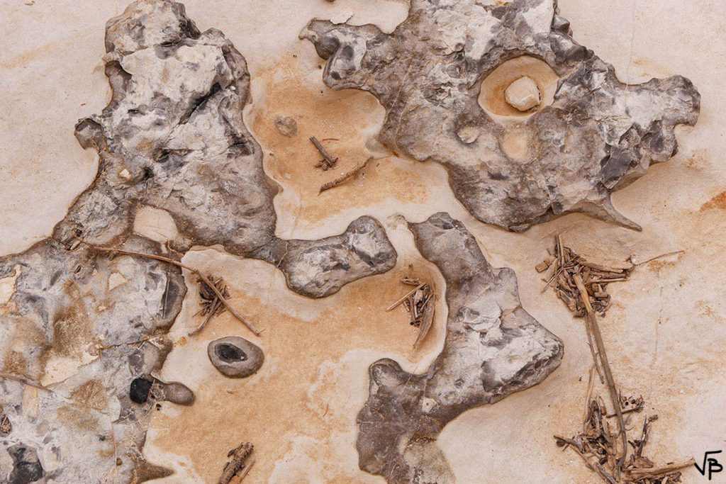 L066-114